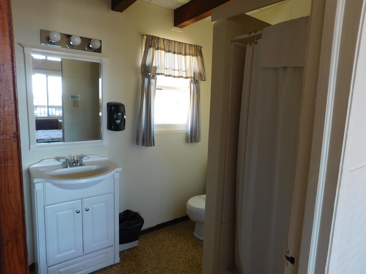 Anchor Lodge Fort Bragg Ngoại thất bức ảnh